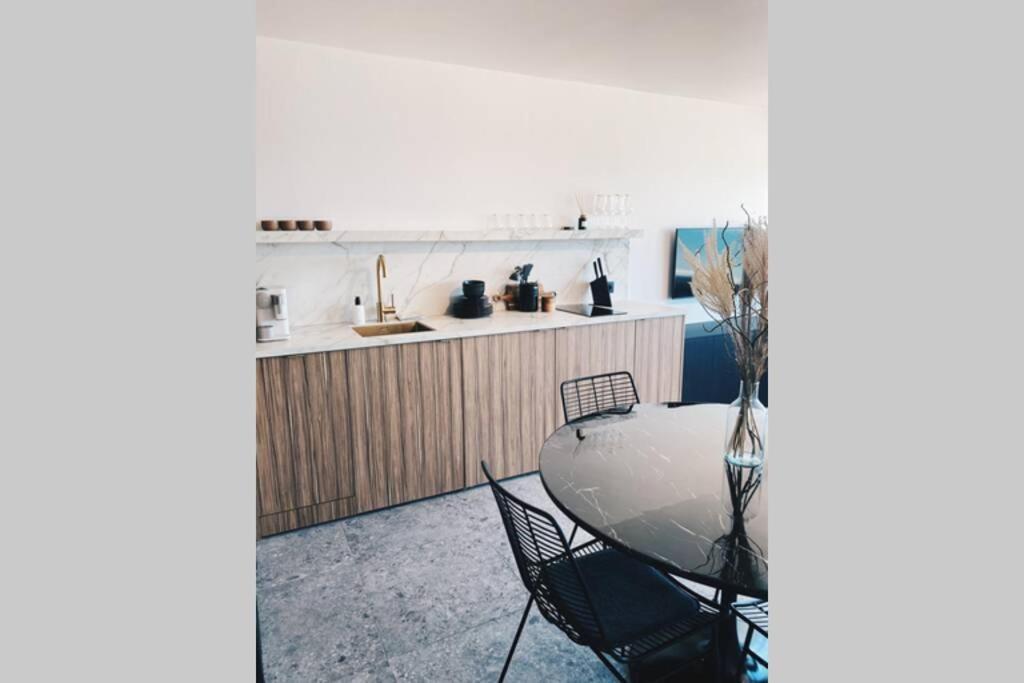 Wonderful Architect Designed Flat With Sea View Daire Oostende Dış mekan fotoğraf